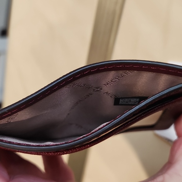 Michael Kors Safiano Leather Card & ID Holder - Picture 4 of 8